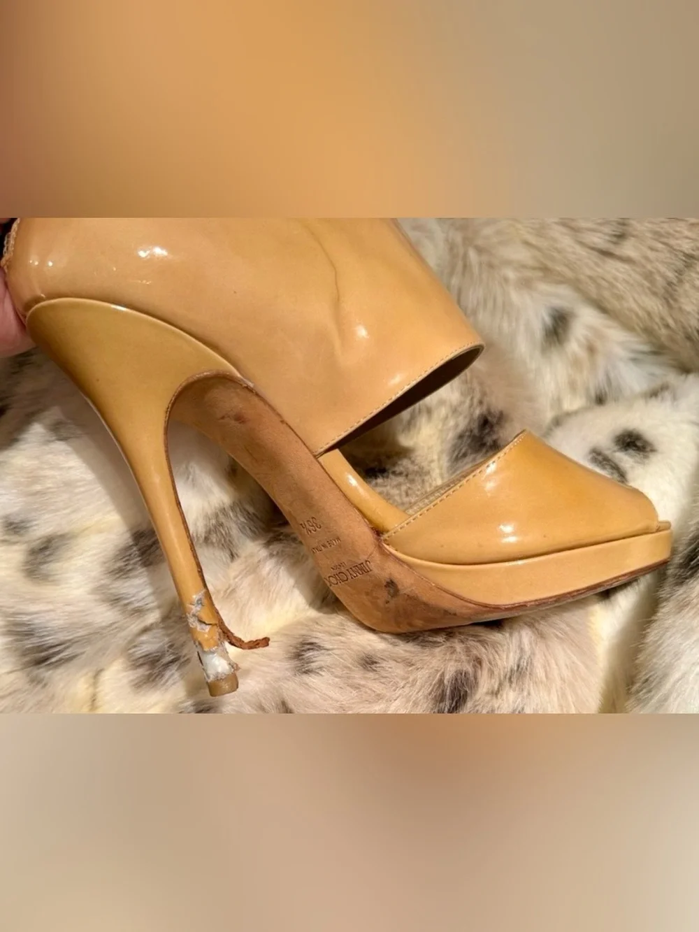 JIMMY CHOO - STILETTO - NUDE - PATENT LEATHER - Picture 8 of 8